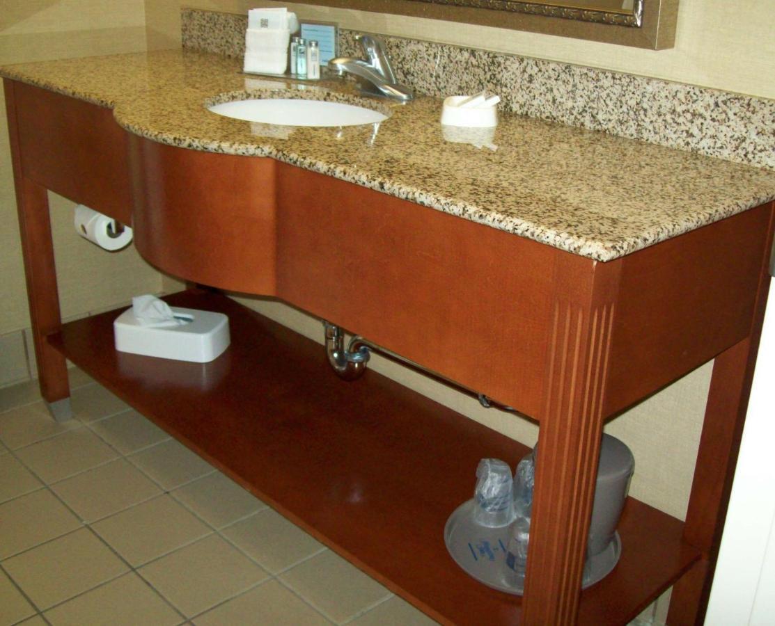 Hampton Inn Sidney Eksteriør billede